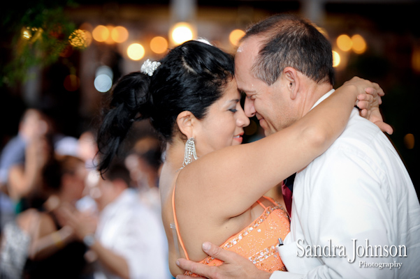 Best The Courtyard at Lake Lucerne Wedding photographer - Sandra Johnson (SJFoto.com)